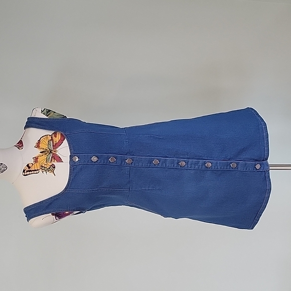 Very J denim jumper with pockets.  100% cotton. Size is Small - Picture 2 of 8